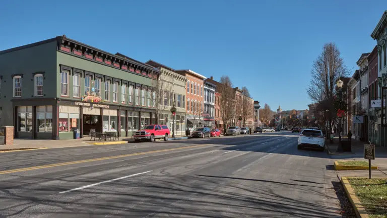 Madison Cruise Port Guide: Things to Do, Walkability & Local Tips