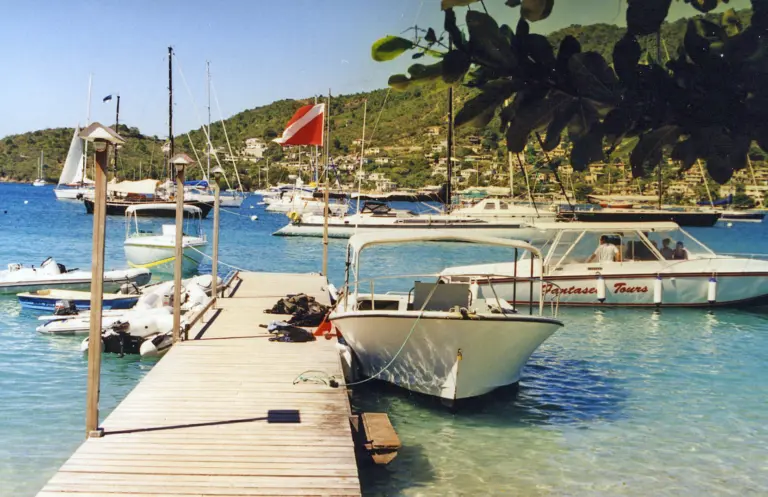 Bequia Cruise Port Guide: Things to Do & Practical Tips