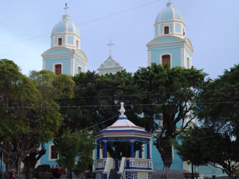 Santarém Cruise Port Guide: Things to Do, Amazon Exploration & Practical Tips