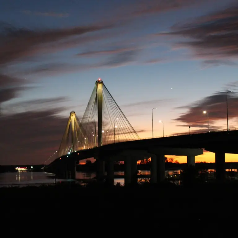 Alton Cruise Port Guide: Things to Do, Walkability & Local Tips
