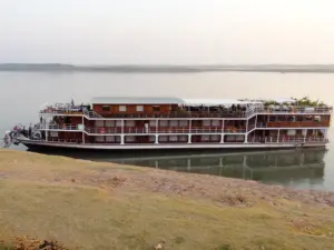Angkor Ban Cruise Port Guide: Getting Around & What to Know