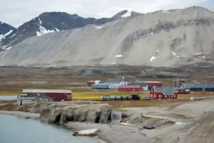 Ny Alesund Cruise Port Guide: What to Expect, Logistics & Tips