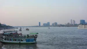 Phnom Penh Cruise Port Guide: Getting Around & Things to Do