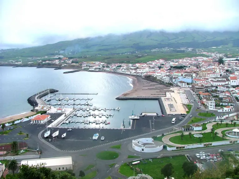 Praia da Vitoria Cruise Port Guide: Things to Do & Practical Tips