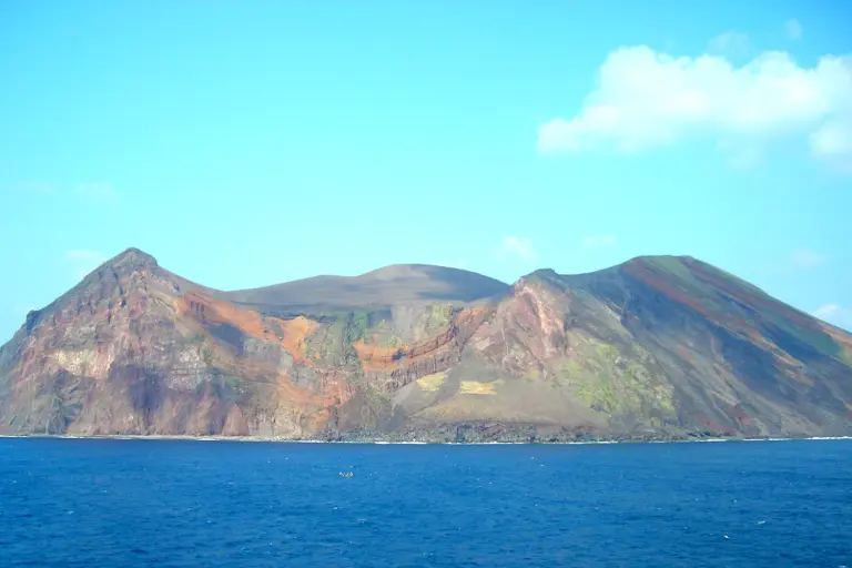 Torishima Island Cruise Port Guide: Things to Do & Practical Tips