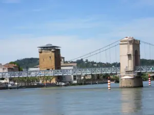 Vienne Cruise Port Guide: Things to Do & Practical Tips