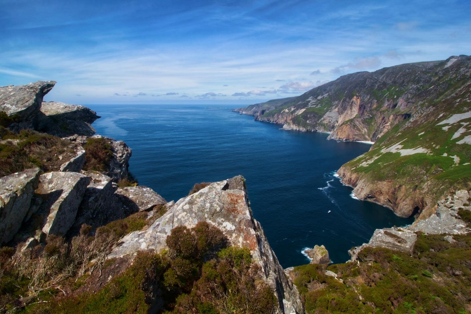 Where the Cliffs Meet the Atlantic: Exploring Donegal’s Wild Coast by Cruise