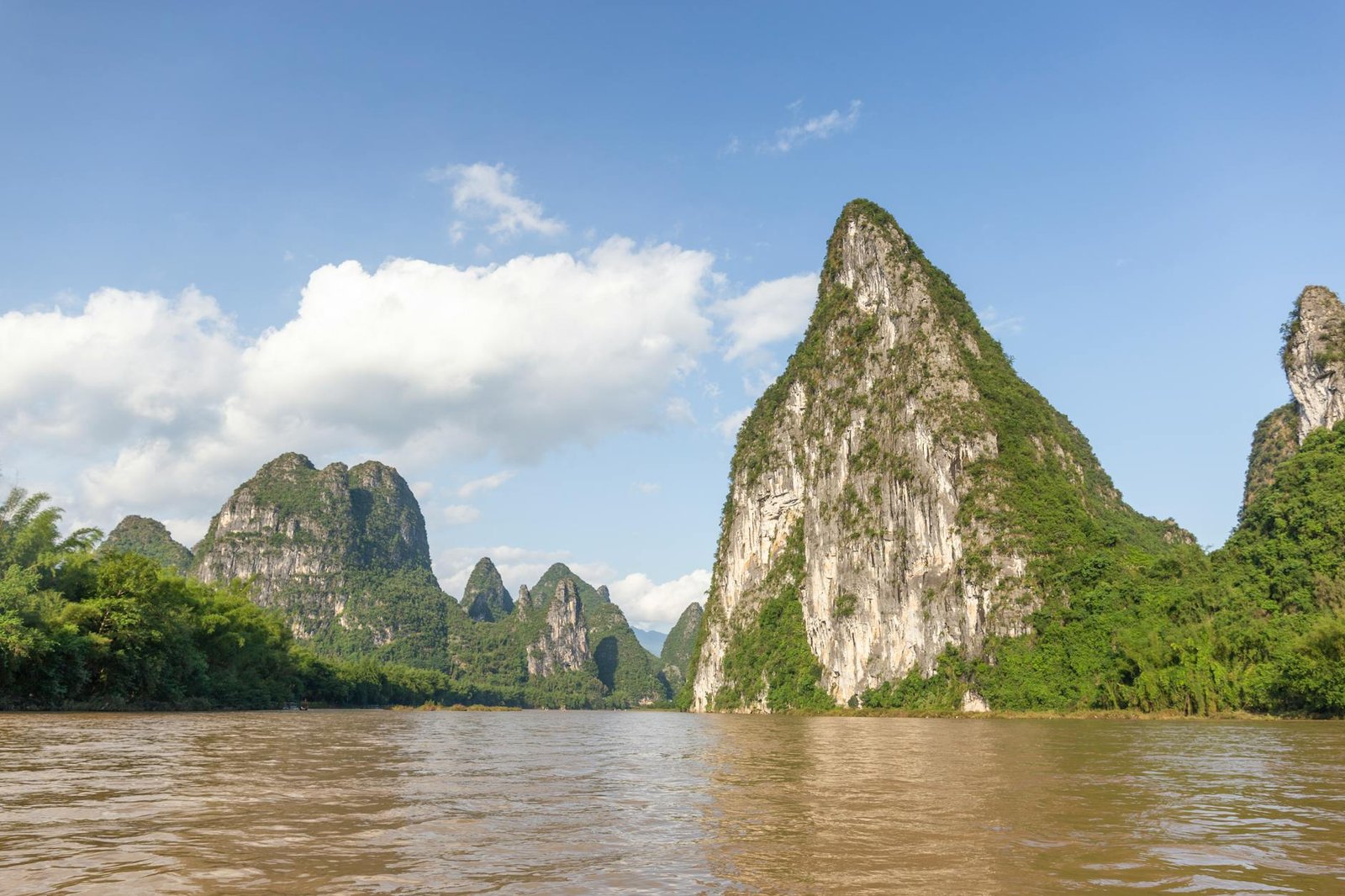 Karst Peaks and Rice Noodles: Why Guilin’s Li River Belongs on Your Bucket List