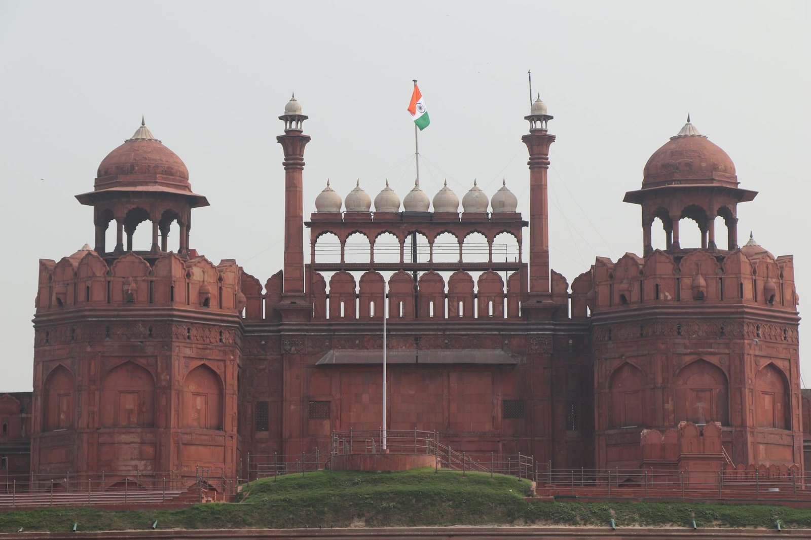 You Think You Know the Mughal Empire — New Delhi Shows You Something Far Bigger