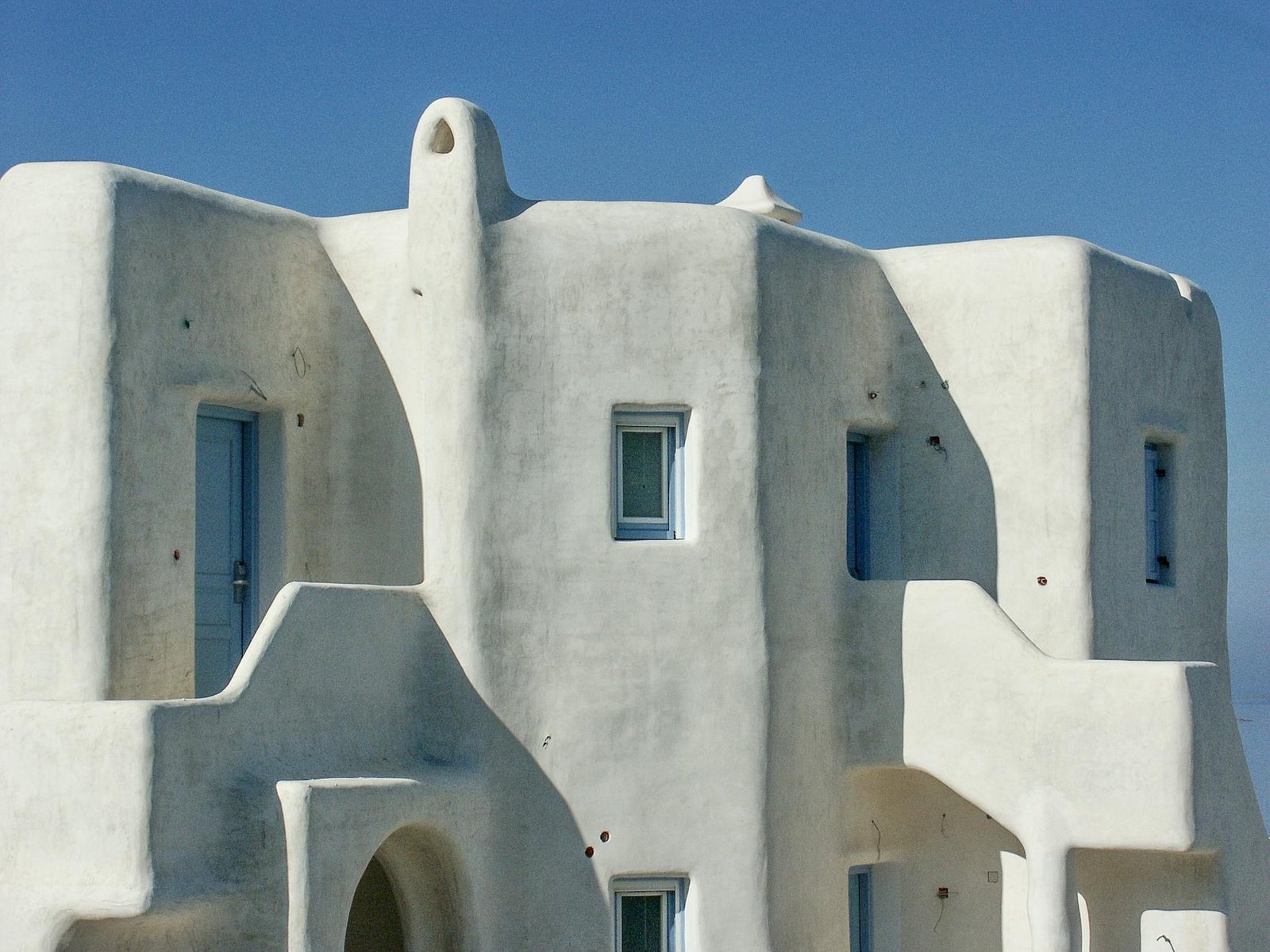 Where Skyrian Pottery Meets the Aegean: Cruising Greece’s Most Overlooked Island