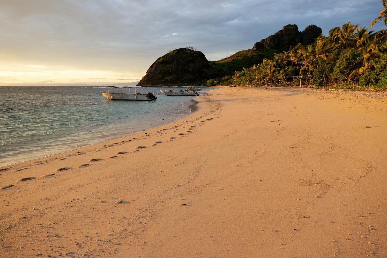 Yasawa Island Fiji: What to See, Do, Eat and Explore Before You Sail Away