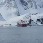 Exploring Antarctic Peninsula - Captain's Choice