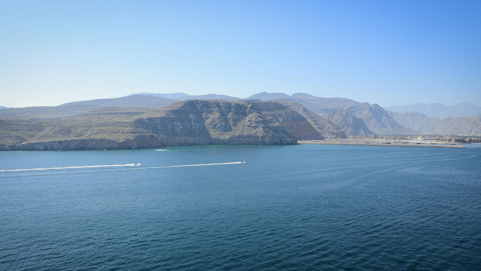 One Day on Masirah Island: What Cruisers Can Actually Do on Oman’s Wild, Windswept Shore