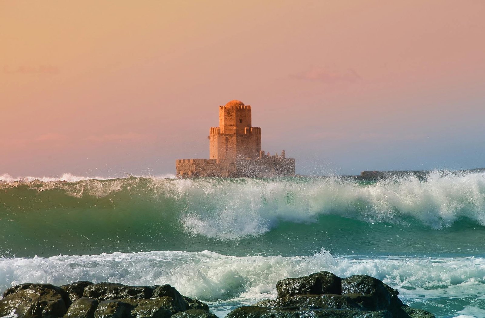 Inside Methoni’s Venetian Fortress: The Peloponnese Port That Rewrites Your Expectations